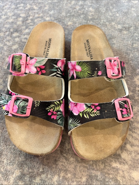 MonnaLisa Other - MonnaLisa Black Floral Double-Buckle Slide Sandals with Pink Buckles kid’s 36/4